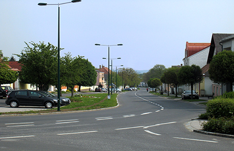 image left